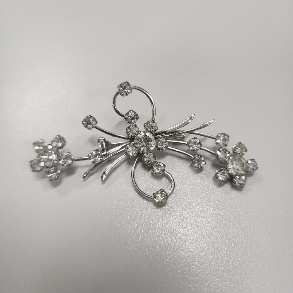 Vintage Silver Tone Clear Rhinestone Floral Spray Brooch Mid-Century Bridal Pin